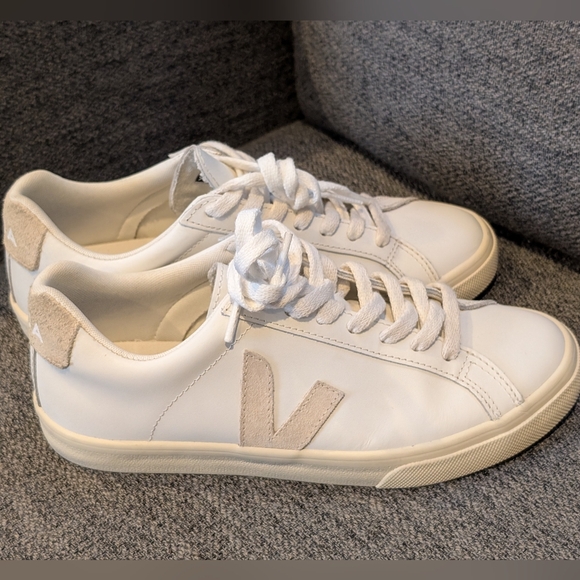 Veja Campo Sneaker - Picture 5 of 7
